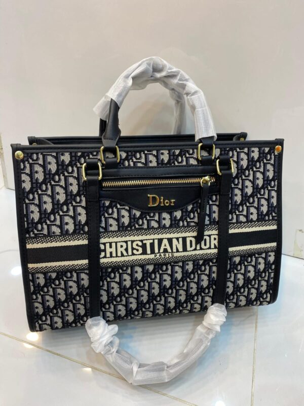 Christian DIOR's